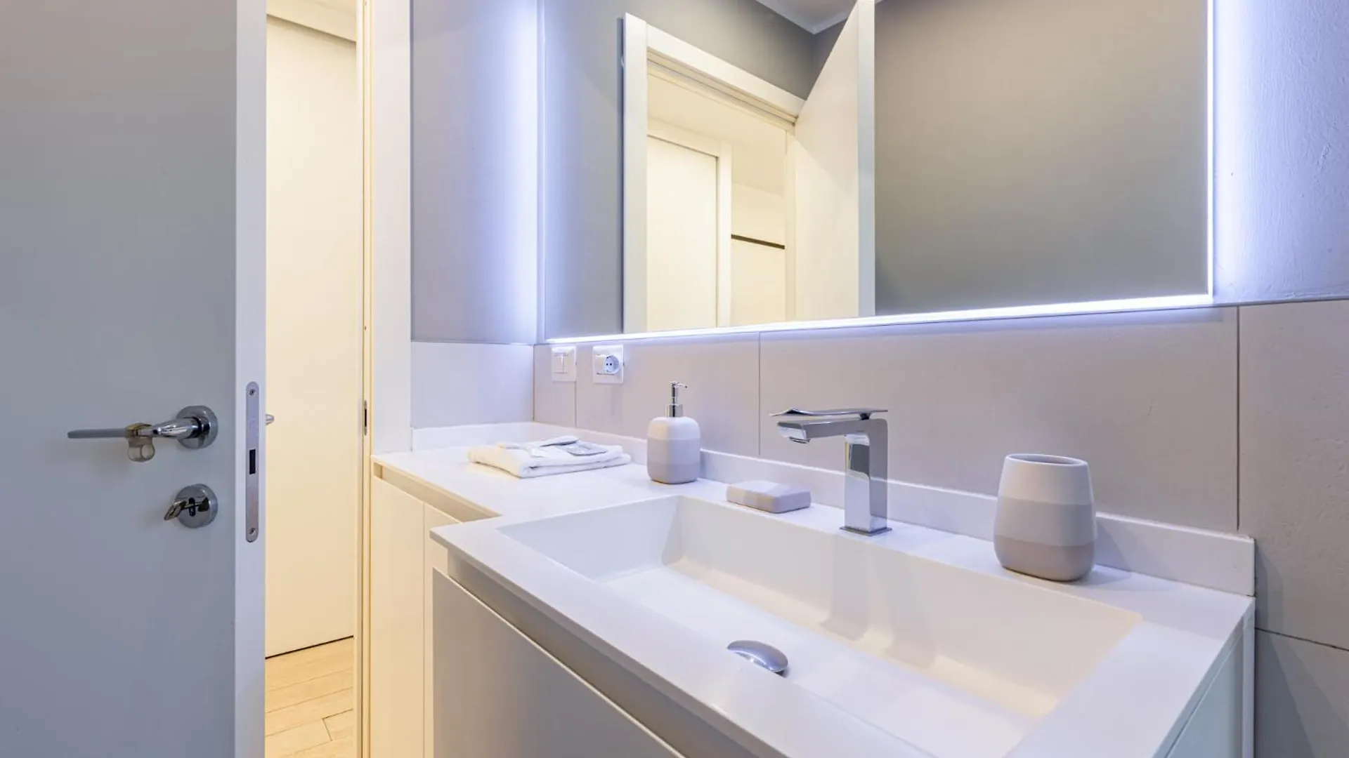 Apartament Cortivo - Piola 8 - Metro Mediolan Włochy
